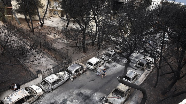 Φωτιά στο Μάτι: Η χήρα Φύτρου ζητά αναβάθμιση των κατηγοριών σε κακουργήματα – Ολόκληρη η αίτησή της
