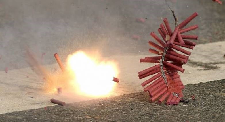 Αχαΐα: Νοσηλευτές πήγαν να κάνουν τεστ κορονοϊού σε πολίτες και δέχθηκαν επίθεση με δυναμιτάκια