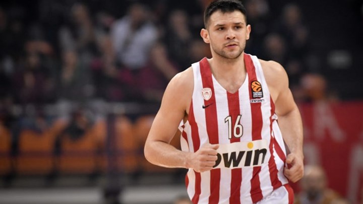 Μπαρτσελόνα-Ολυμπιακός 17-26 (10′)