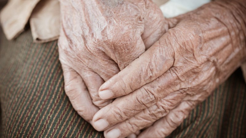 Σοκ στη Λαμία: 50 κρούσματα κορονοϊού σε γηροκομείο – Θετικοί όλοι οι τρόφιμοι
