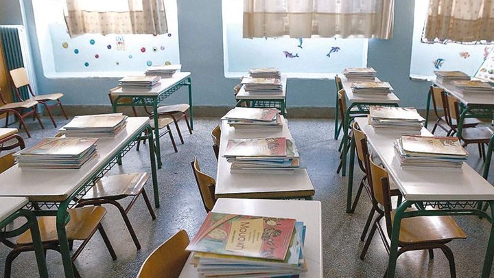 Κορονοϊός: Με τεστ σε μαθητές και εκπαιδευτικούς θα ανοίξουν τα σχολεία – Το σχέδιο του υπουργείου Παιδείας