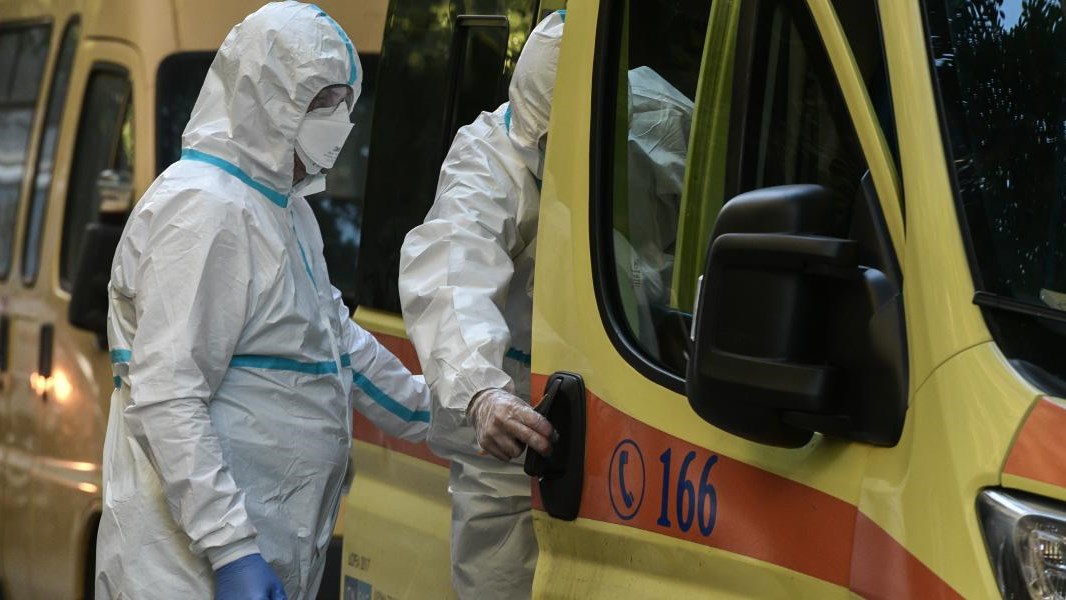 Κορονοϊός: Πέθανε 47χρονη νοσηλεύτρια στο Ναυτικό Νοσοκομείο Αθηνών
