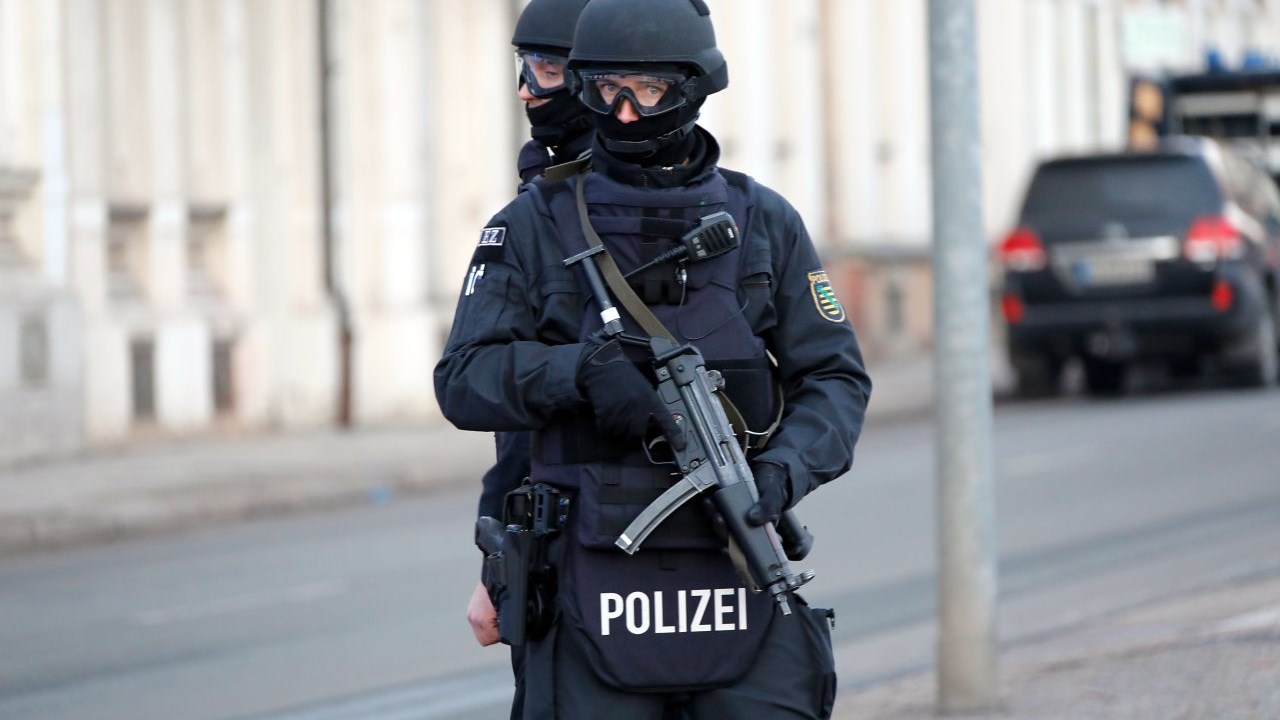 Αυτοκίνητο έπεσε πάνω σε πεζούς στη Γερμανία – Αναφορές για τραυματίες