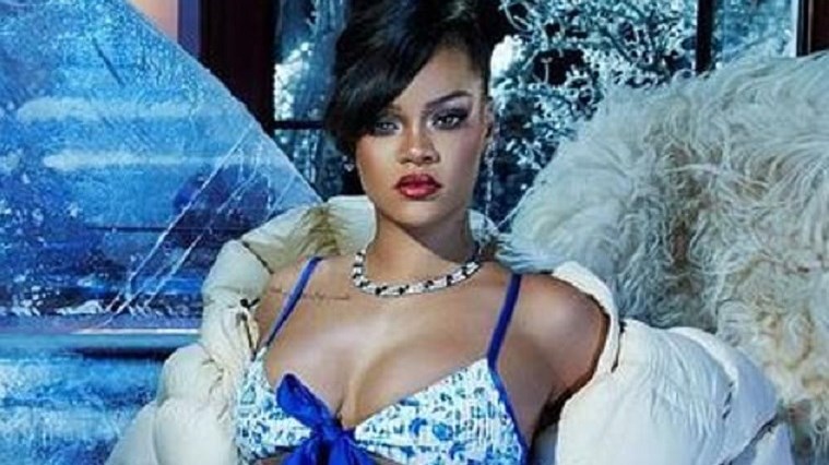 Ριάνα: Κόβει την ανάσα ποζάροντας με εσώρουχα – ΦΩΤΟ