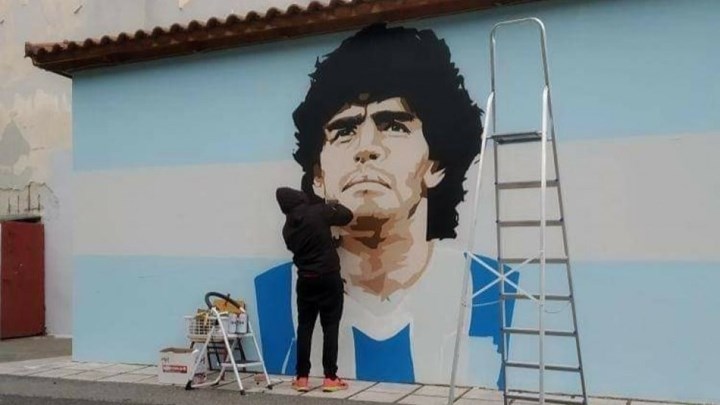 Μαραντόνα-Δήμαρχος Καλαμαριάς: Δεν θα σβηστεί το γκράφιτι – Είναι αριστούργημα