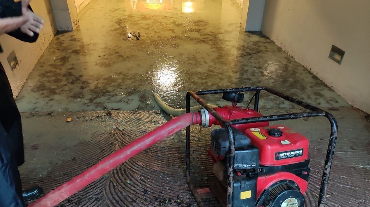 Κακοκαιρία-Ζάκυνθος: Τεράστια προβλήματα στο νησί – Πλημμύρισαν υπόγεια, δρόμοι και γκαράζ – ΦΩΤΟ