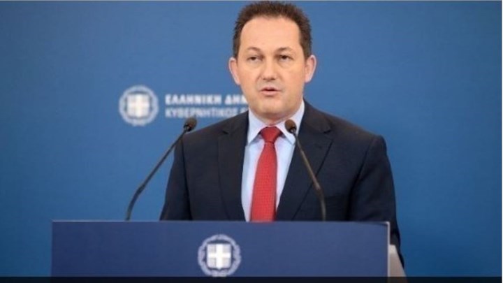 Πέτσας: 2,1 εκατ. πολίτες θα εμβολιάζονται κάθε μήνα – Με ποια σειρά και πώς θα κλείνουν ραντεβού