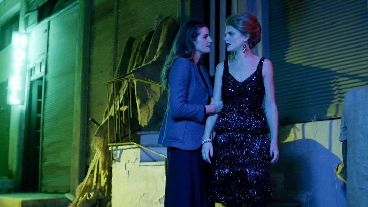 Άγριες Μέλισσες: Η Ελένη θέλει να πάρει τη Δρόσω πίσω στο Διαφάνι – Ο εφιάλτης με τον Βόσκαρη συνεχίζεται