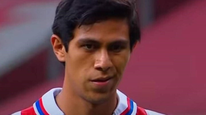 Χαμός στο Μεξικό: Σινιάλο με τα μάτια μεταξύ πρώην συμπαικτών σε εκτέλεση πέναλτι – ΒΙΝΤΕΟ