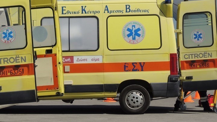 Κρήτη: Με αεροδιακομιδή στην Αθήνα ο τραυματίας εργαζόμενος – Tο χέρι του πιάστηκε σε μηχανή ζύμωσης