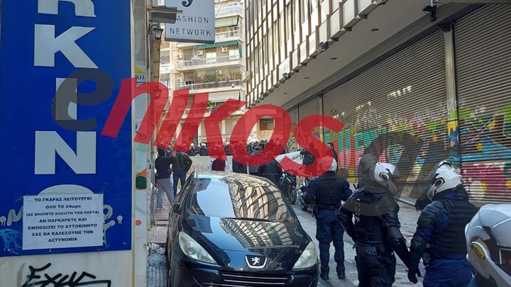 Επέτειος Γρηγορόπουλου: “Μπλόκο” της αστυνομίας σε συγκέντρωση στα Εξάρχεια – ΦΩΤΟ – BINTEO