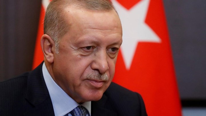 Προκλητικός ξανά ο Ερντογάν: Η Τουρκία δεν θα υποκύψει σε απειλές και εκβιασμούς στην Αν. Μεσόγειο