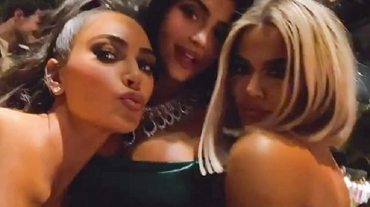 Κορονοϊός: Ακυρώνονται τα Χριστούγεννα των Καρντάσιαν – Πρώτη φορά από το 1978