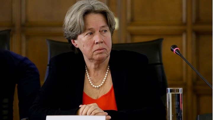 Λινού: Μεγάλος ο κίνδυνος διασποράς στα κομμωτήρια – BINTEO