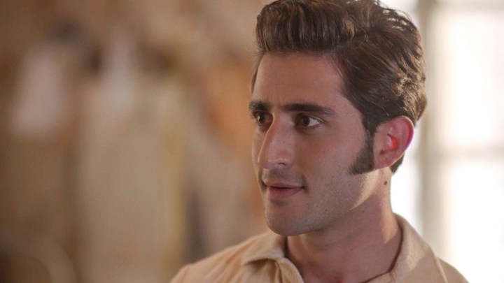 Από το κρεβάτι της Ασημίνας στις «Άγριες Μέλισσες», σε «Όργιο» ο Βασιλώττος