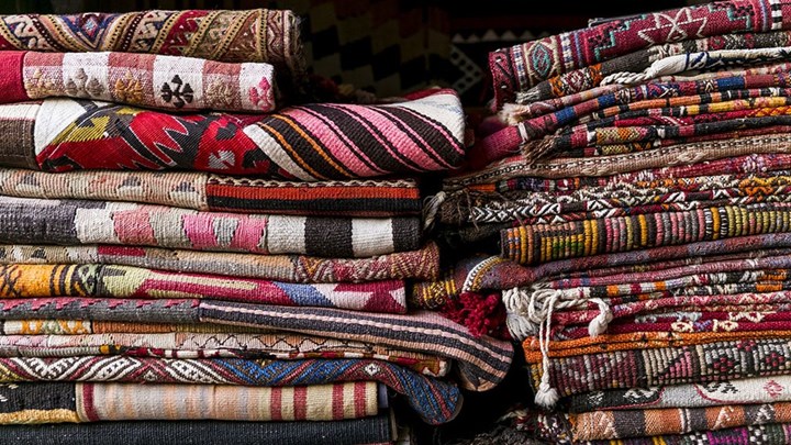 Γιατί τα περσικά χαλιά είναι τα ακριβότερα στον κόσμο – ΒΙΝΤΕΟ
