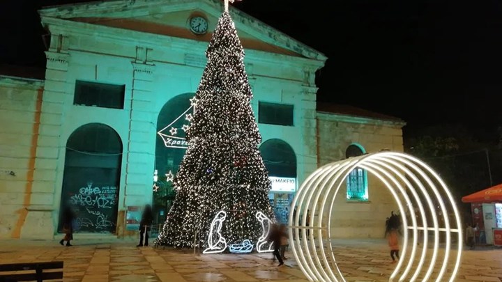 Κρήτη: Διαδικτυακά η φωταγώγηση του χριστουγεννιάτικου δέντρου στα Χανιά