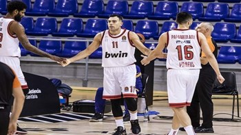 Ερυθρός Αστέρας-Ολυμπιακός 61-62 (30′)