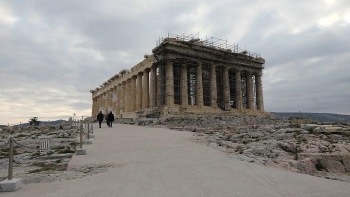 Ακρόπολη: Πλημμύρισε από την νεροποντή – Τι απαντά το υπουργείο Πολιτισμού – ΒΙΝΤΕΟ
