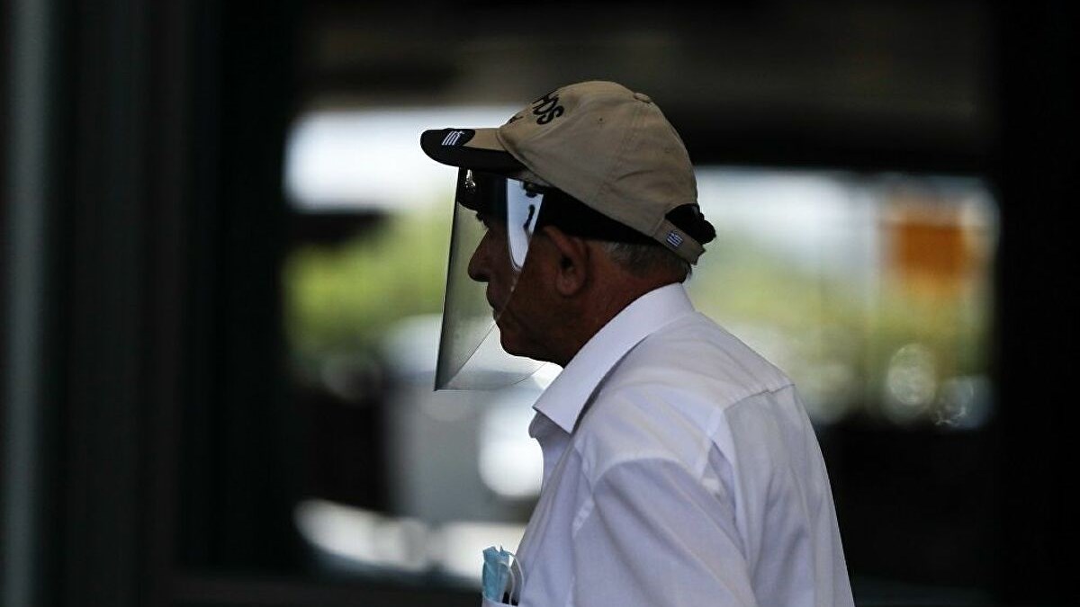 Κορονοϊός: Όλη η αλήθεια για τις προσωπίδες – Πόσο προστατεύουν εάν φορεθούν χωρίς μάσκα