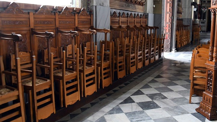 Lockdown: Ανοιχτές εκκλησίες μόνο ανήμερα Χριστουγέννων και Φώτων