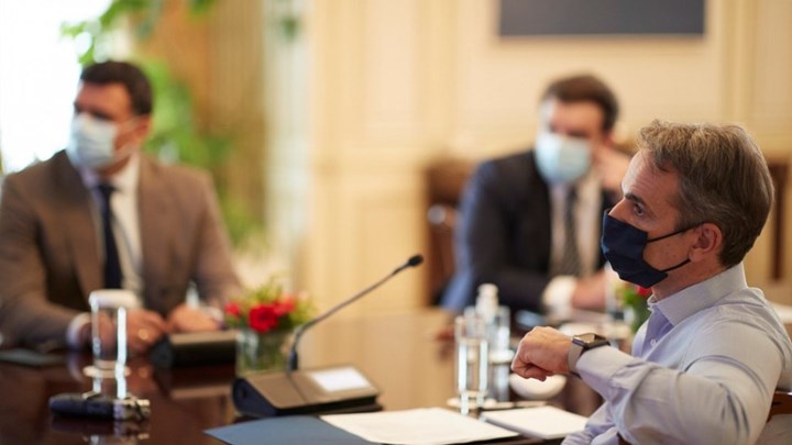 Κορονοϊός: Τηλεδιάσκεψη Μητσοτάκη με στελέχη φαρμακευτικών εταιρειών