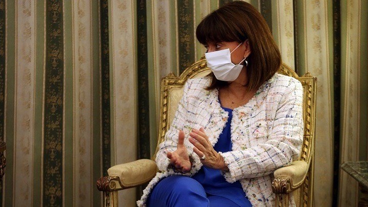 Σακελλαροπούλου: Στη μνήμη της ηρωικής γενιάς των Καλαβρυτινών παραμένει ενεργός ο δίκαιος αγώνας της επανόρθωσης