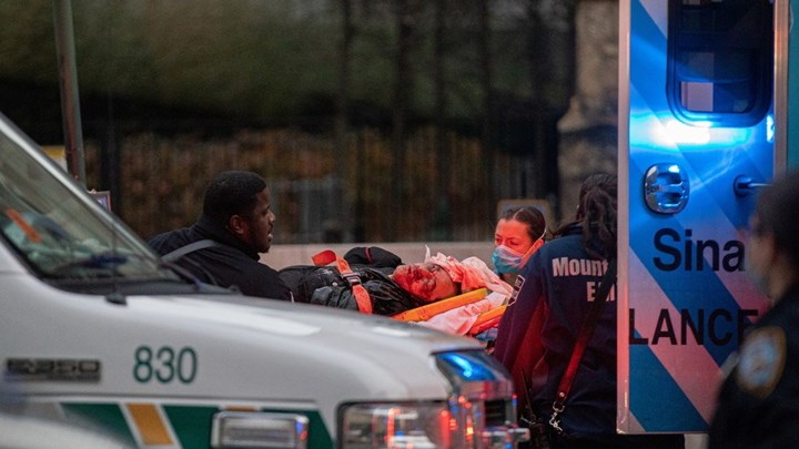 ΗΠΑ: ΦΩΤΟ ντοκουμέντο από τον δράστη της επίθεσης με πυροβολισμούς έξω από εκκλησία του Μανχάταν