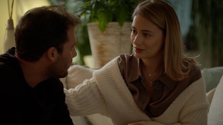 Ήλιος: Η Νίκη θέλει να βάλει τέλος στη ζωή της – Στο στόχαστρο ο Δήμος για τον φόνο