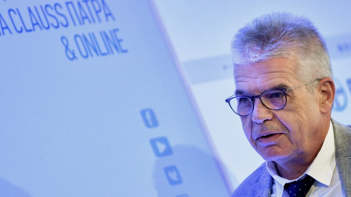 Γώγος: Να σταματήσουμε να συζητάμε για ρεβεγιόν, μόνο μια οικογένεια στις γιορτές