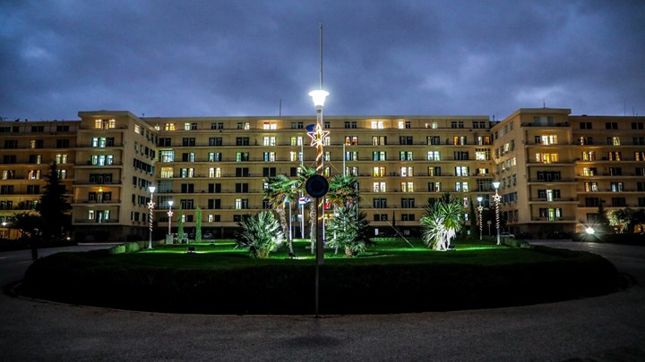 Το ελληνικό Πεντάγωνο σε χριστουγεννιάτικο πνεύμα – ΦΩΤΟ