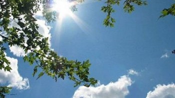 Αίθριος ο καιρός με λίγες νεφώσεις – Πού υπάρχει πιθανότητα τοπικών βροχών