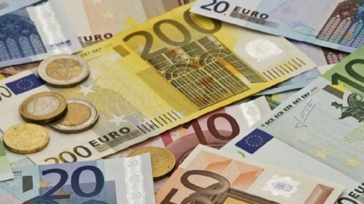 Χριστουγεννιάτικος μποναμάς σε 80.000 επιστήμονες: Πότε θα καταβληθεί και σε ποιους θα δοθεί