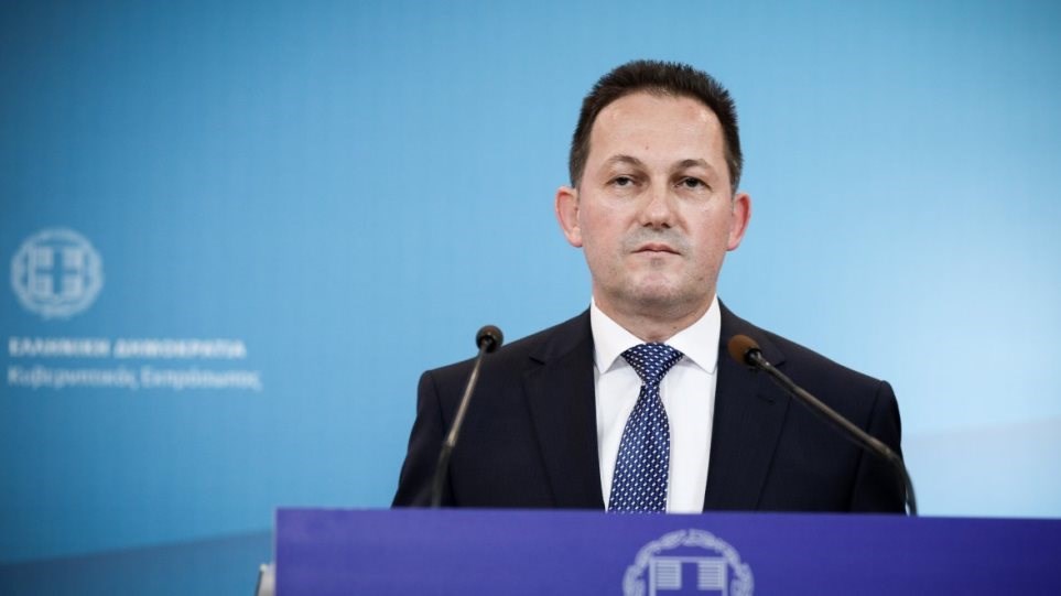 Βουλή: Τι προβλέπει τροπολογία για τη διαφήμιση στα ΜΜΕ – “Αναμορφώνουμε το νομικό πλαίσιο” είπε ο Πέτσας