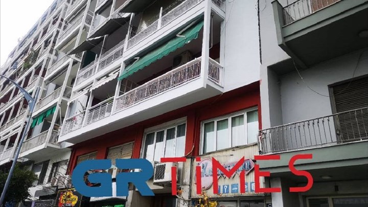 Θρίλερ στη Θεσσαλονίκη: Βρέθηκε πτώμα σε φωταγωγό πολυκατοικίας