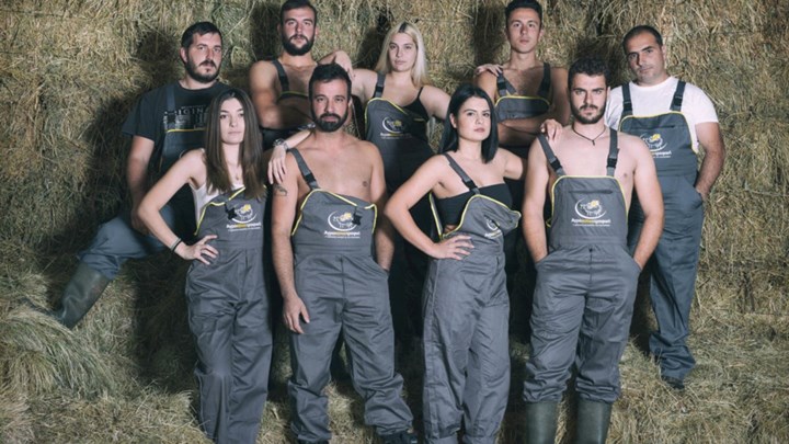 Οι σέξι αγρότες από τα Φάρσαλα επέστρεψαν με νέο ημερολόγιο – ΦΩΤΟ