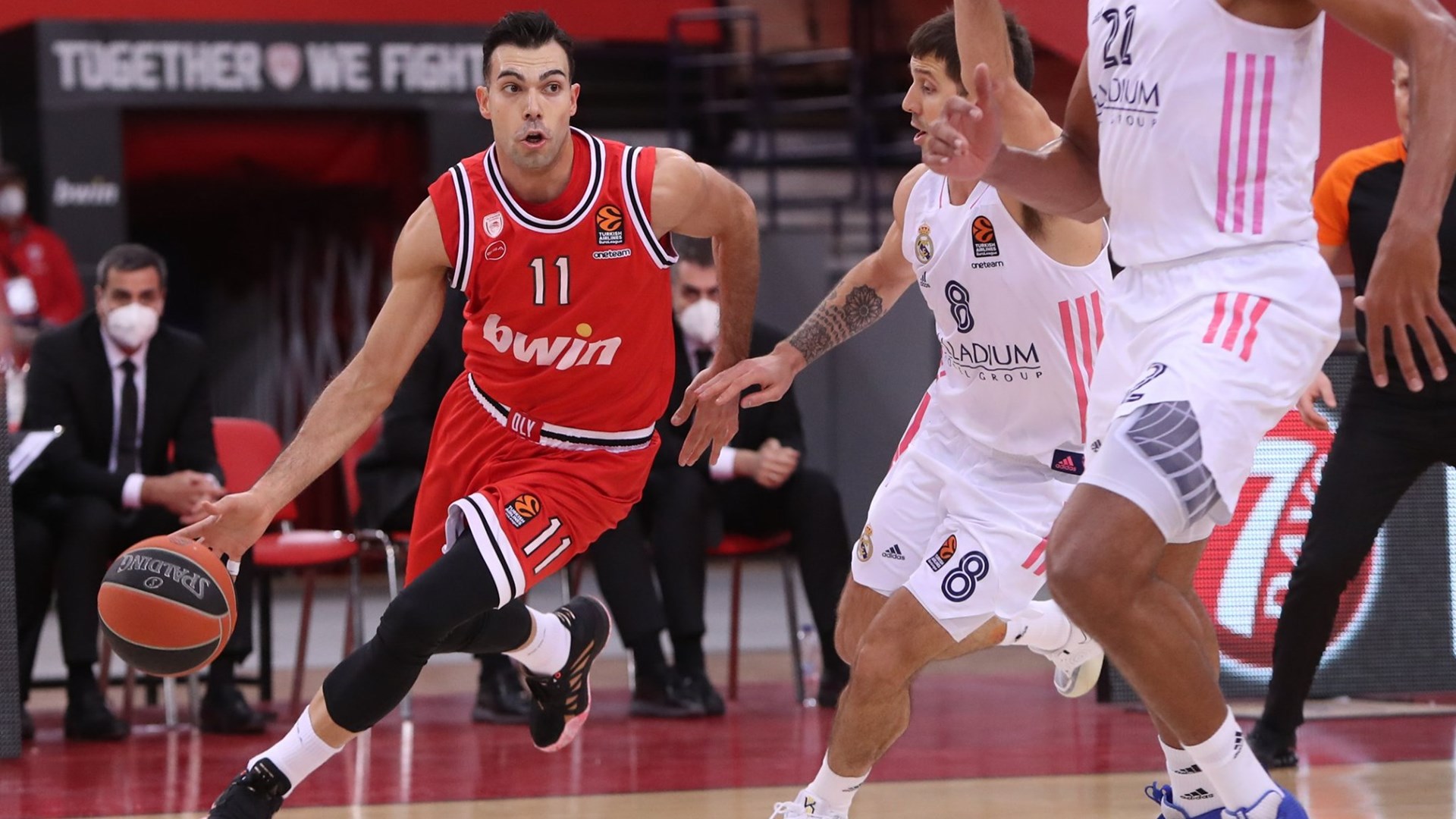 Ολυμπιακός-Ρεάλ 51-49 (30′)