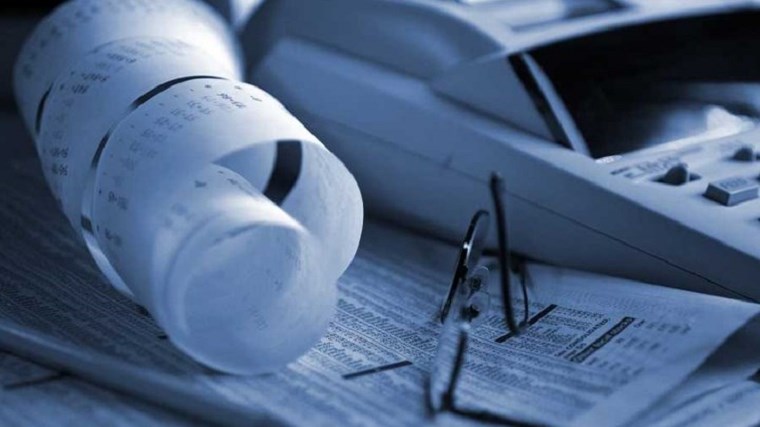 Αυτοαπασχολούμενοι: “Ψαλίδι” στους φόρους το 2021 – Τι αλλάζει