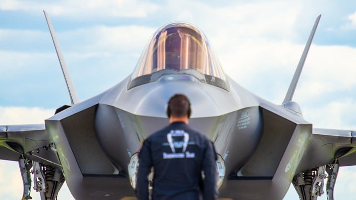 F-35, Blackhawk, κορβέτες και άλλα εξοπλιστικά που δρομολογούνται για το 2023
