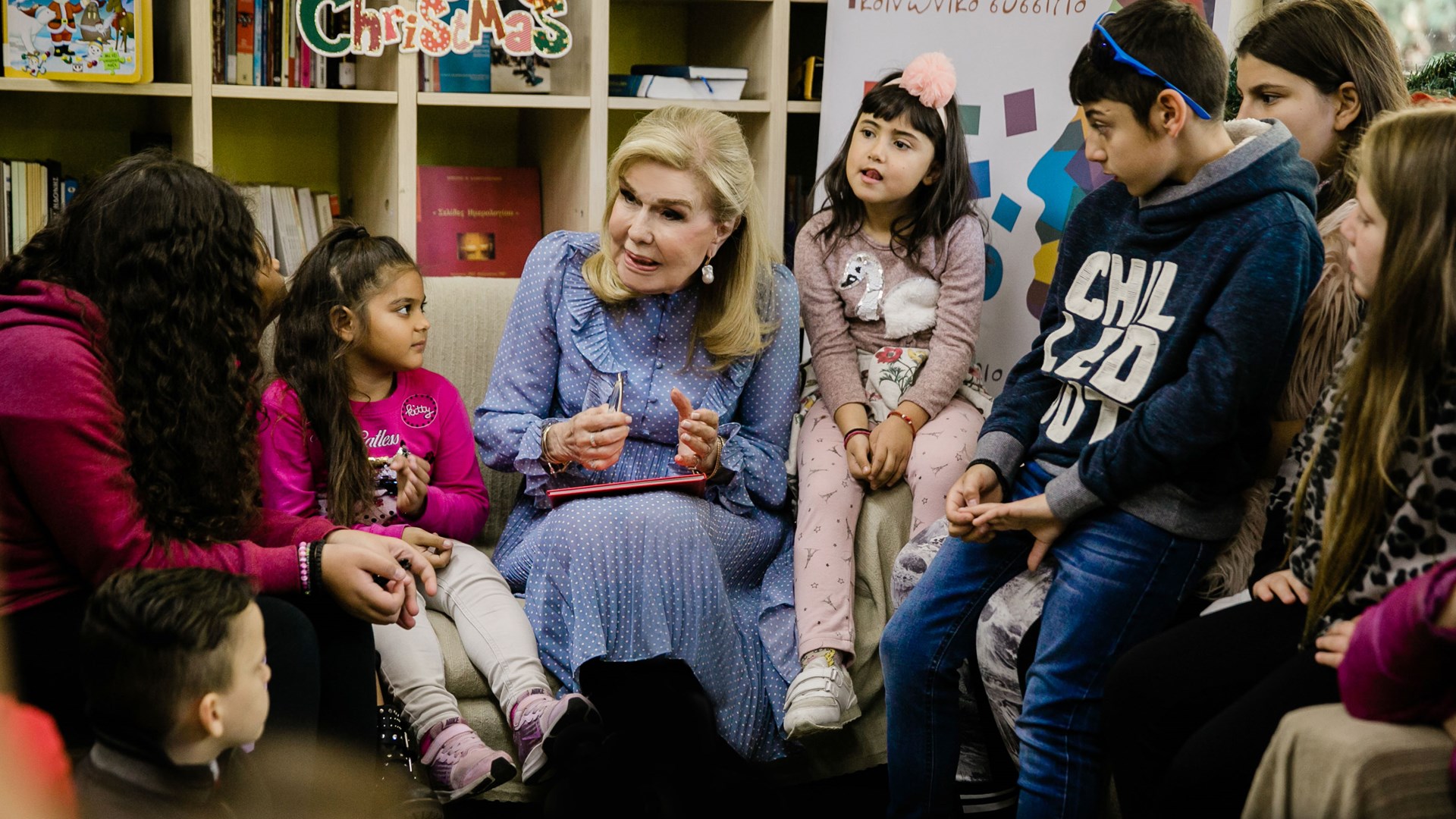 Μια αγκαλιά αγάπης για ευπαθείς ομάδες, παιδιά, ιδρύματα και φορείς άνοιξε η Μαριάννα Β. Βαρδινογιάννη