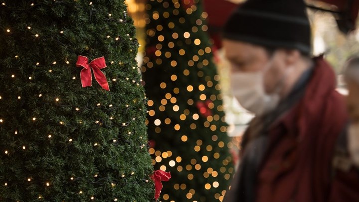 Κορονοϊός: Αποστολή sms και για την επιστροφή από το ρεβεγιόν – Τι ισχύει για τις μετακινήσεις στις εκκλησίες