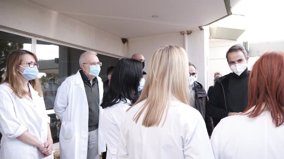 Μήνυμα Μητσοτάκη από Έδεσσα και Γιαννιτσά: Το εμβόλιο είναι πλέον στη φαρέτρα μας – Να προσέχουμε στις γιορτές