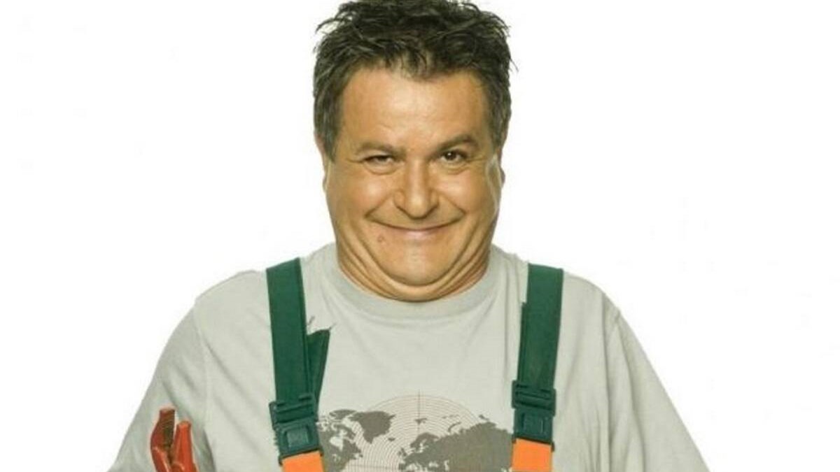 Συγκλονίζει ο Γιάννης Καπετάνιος: Κοιμόμουν για να ξεχνάω την πείνα μου