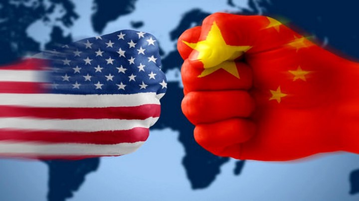 CEBR: Η Κίνα θα ξεπεράσει τις ΗΠΑ και θα γίνει η μεγαλύτερη οικονομία παγκοσμίως μέχρι το 2028