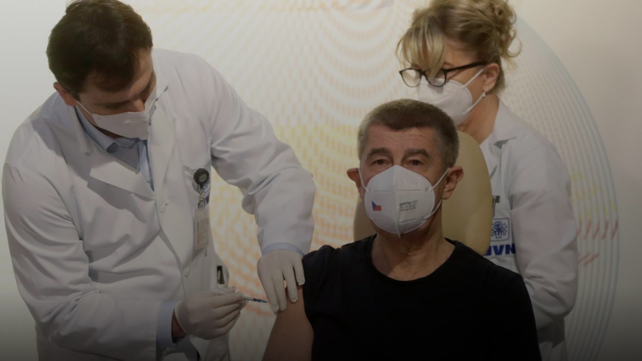 Κορονοϊός – Τσεχία: Άρχισε ο εμβολιασμός στη χώρα – Πρώτος εμβολιάστηκε ο πρωθυπουργός
