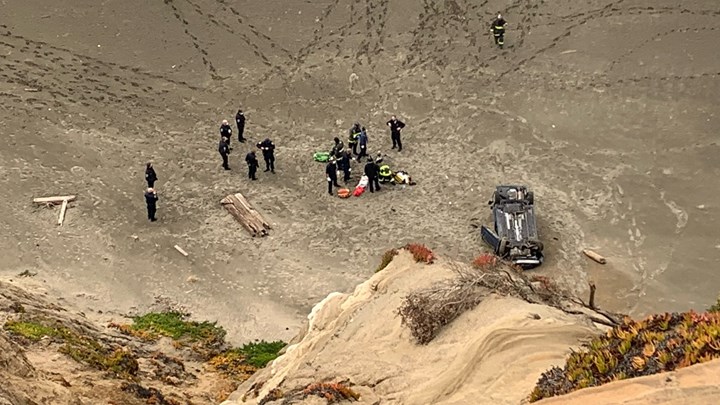 Έπεσε με το όχημά της από γκρεμό σε παραλία στο Σαν Φρανσίσκο – ΦΩΤΟ – ΒΙΝΤΕΟ