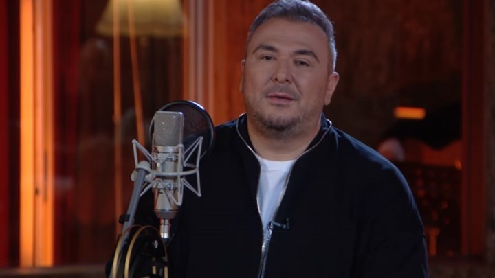 Ρέμος: Ένιωσα κάποια βράδια ότι δεν υπάρχει αύριο – Έγιναν κάποια ευτράπελα σε μαγαζιά το καλοκαίρι