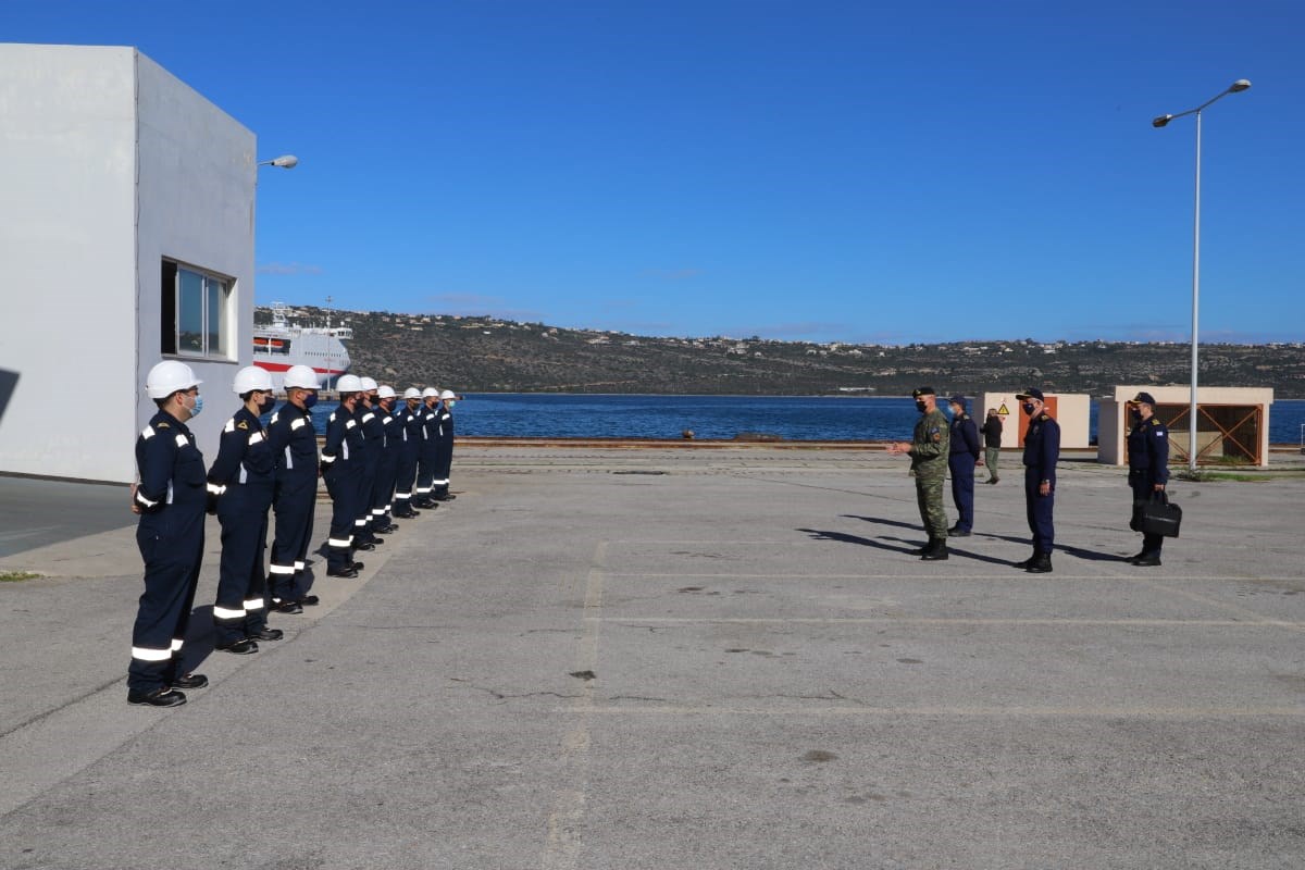 Η περιοδεία Φλώρου σε Αιγαίο, Κρήτη, Καστελλόριζο και οι «εξαφανισμένοι» Τούρκοι – ΦΩΤΟ