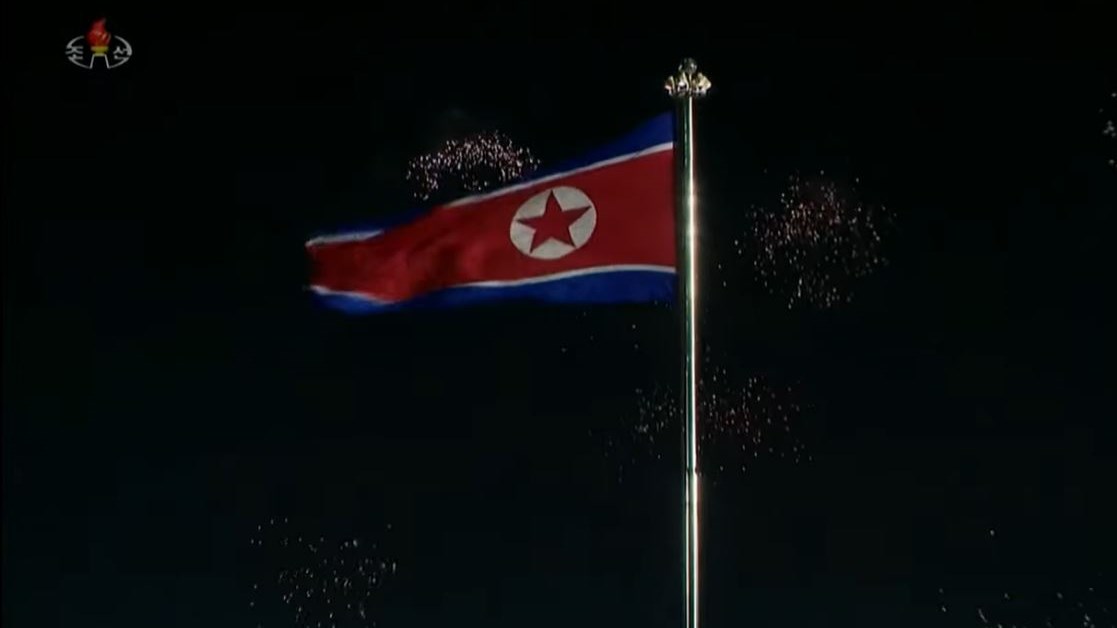 Βόρεια Κορέα: Γιόρτασε την Πρωτοχρονιά με πυροτεχνήματα, συναυλία και πατριωτικά… ρεφρέν
