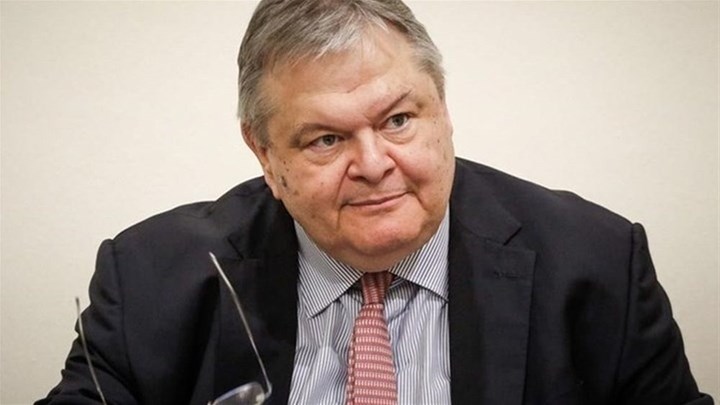 Βενιζέλος για Βαλυράκη: Θα τον θυμόμαστε πάντα να δαμάζει τα κύματα, όπως όταν δραπέτευσε από τις φυλακές της χούντας